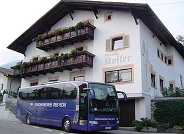 Pension Kofler Vollan Buitenkant foto